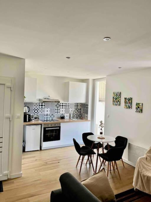 Appartement 40M2 Centre De 维琪 外观 照片